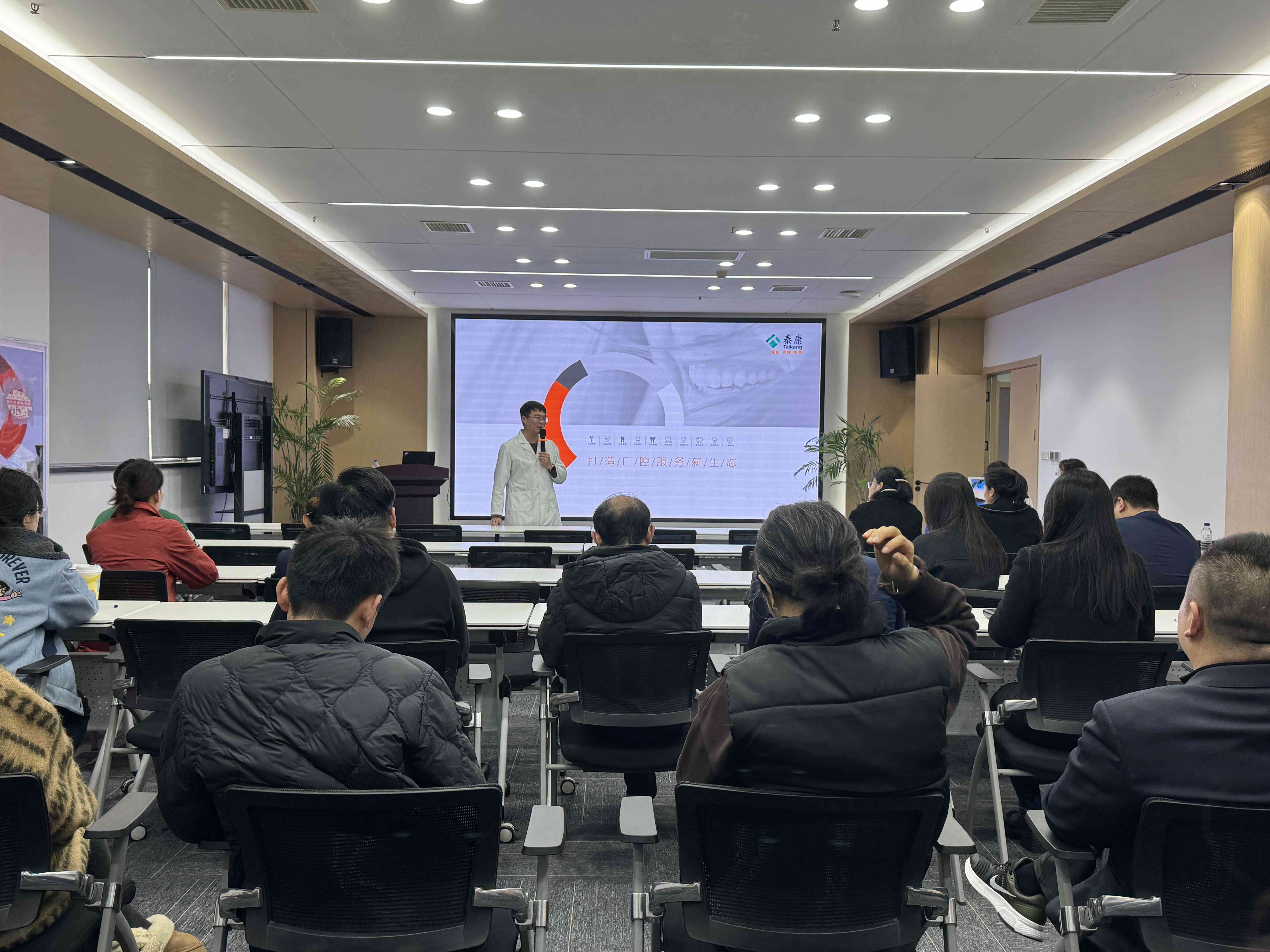 20251106/690c4a56a2fa2.jpg 20251106/690c4a56a2fa2.jpg